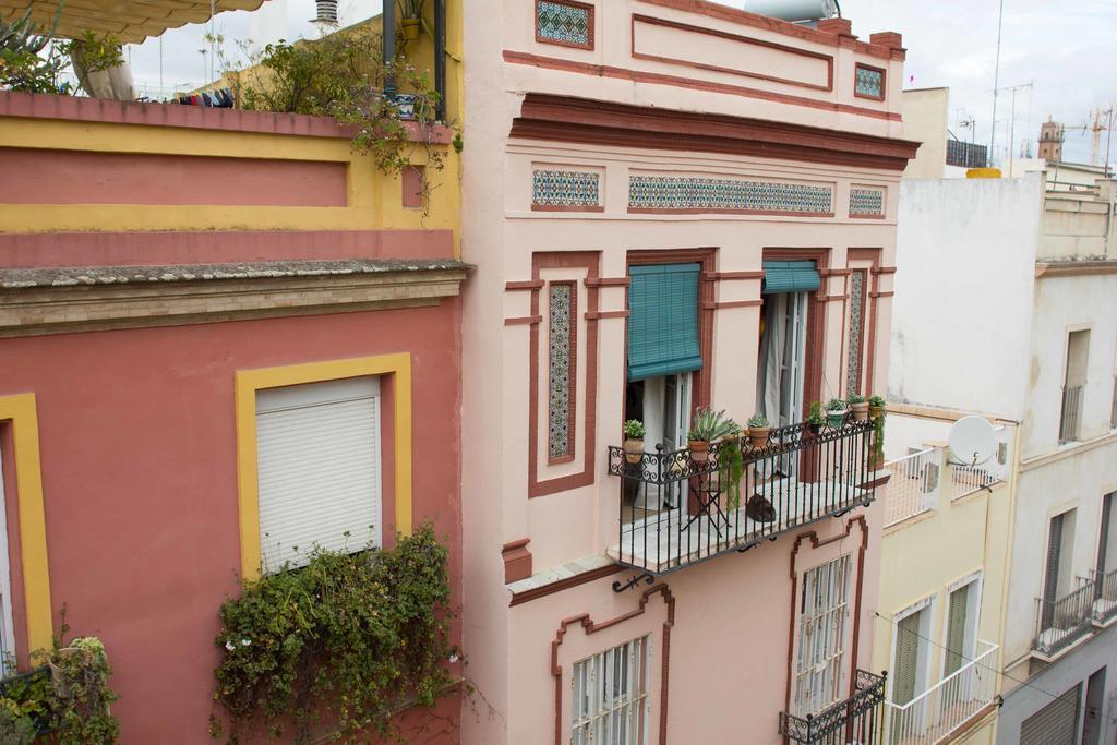 Eva Recommends Sentencia Siviglia Esterno foto