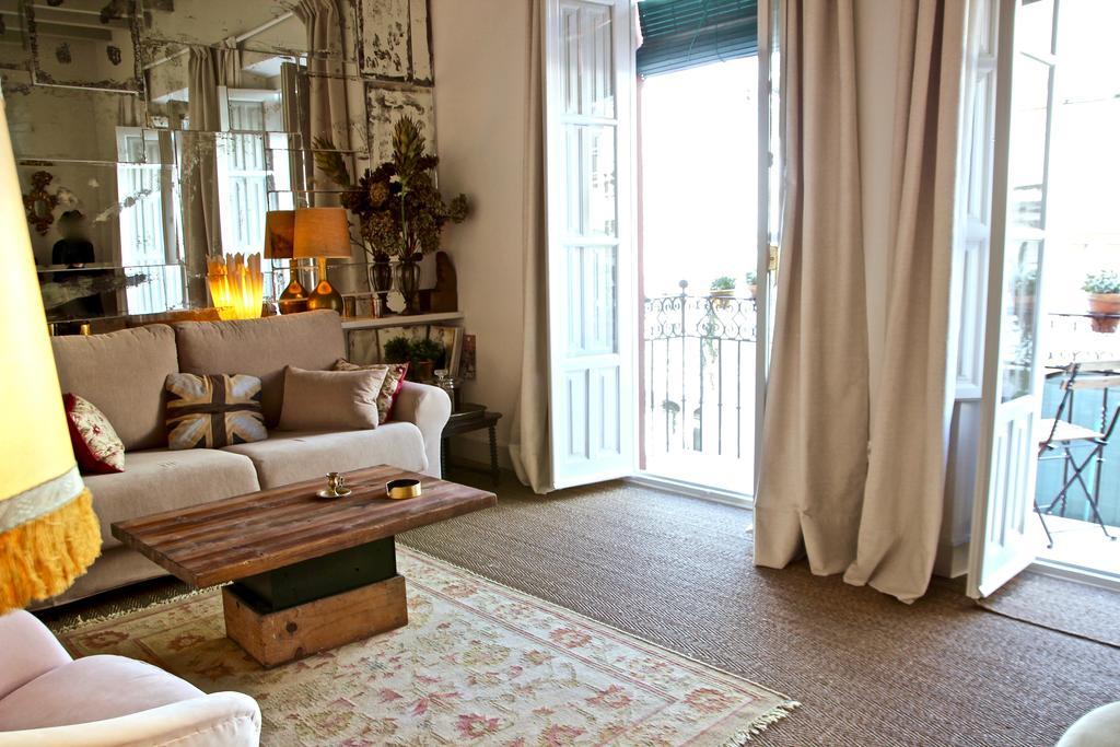 Eva Recommends Sentencia Siviglia Esterno foto